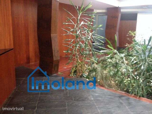 Investimento  -  Escritórios - Estação do Metro-Vila Nova de Gaia - Grande imagem: 4/16