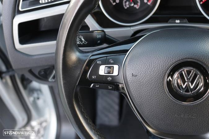VW Touran 1.6 TDI Confortline - 40