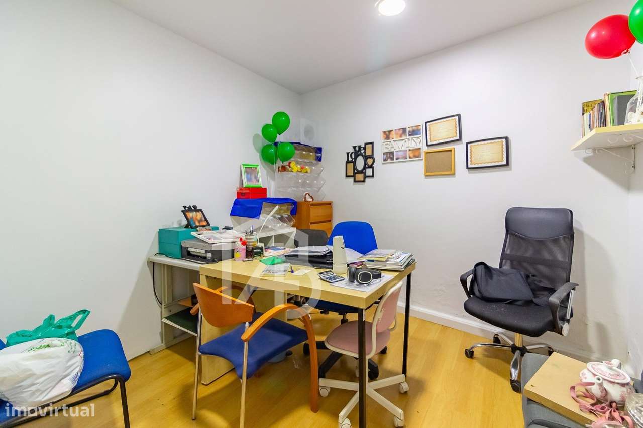 Loja com cave  Praça do Avião, Leiria-7