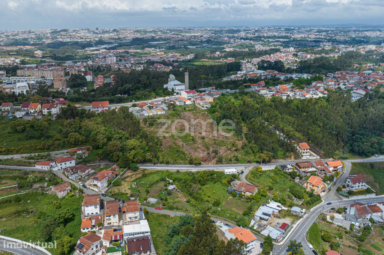 Terreno de 9500 m2, em Gondomar, perto da Estrada D. Miguel - Grande imagem: 4/15