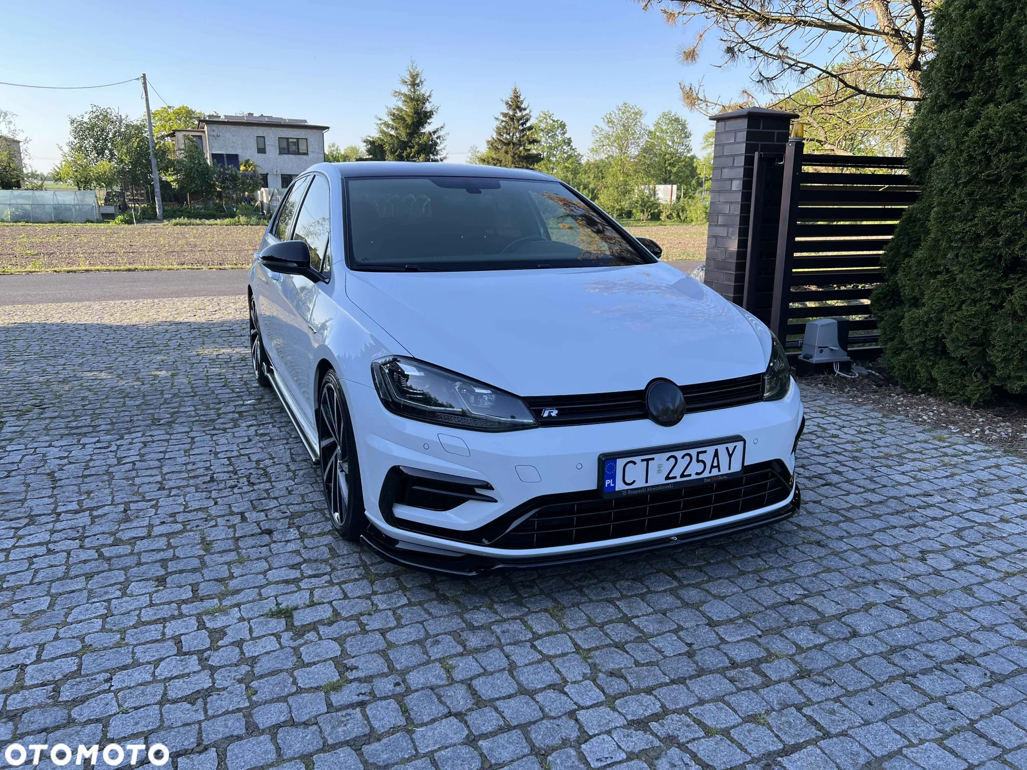 Volkswagen Golf VII 2.0 TSI BMT 4Mot R DSG - 2