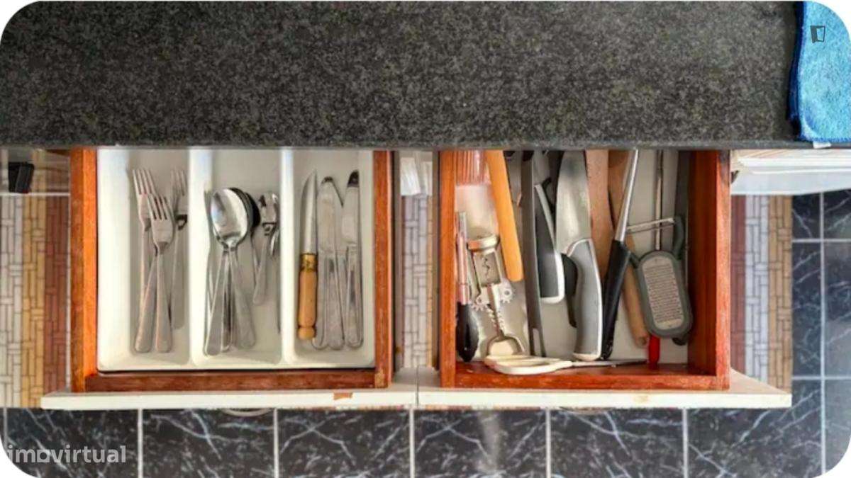 Quarto - localizado em Cedofeita Porto - Grande imagem: 5/12