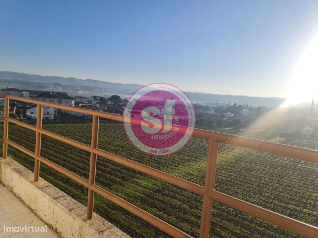 Sótão no centro de Anadia para Venda !-8