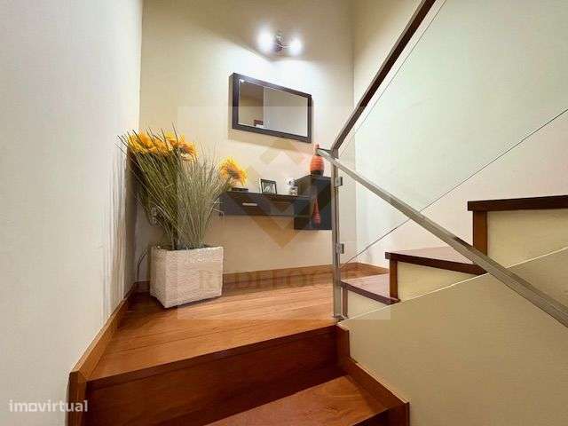 Moradia T4 com espaço exterior em Válega-19