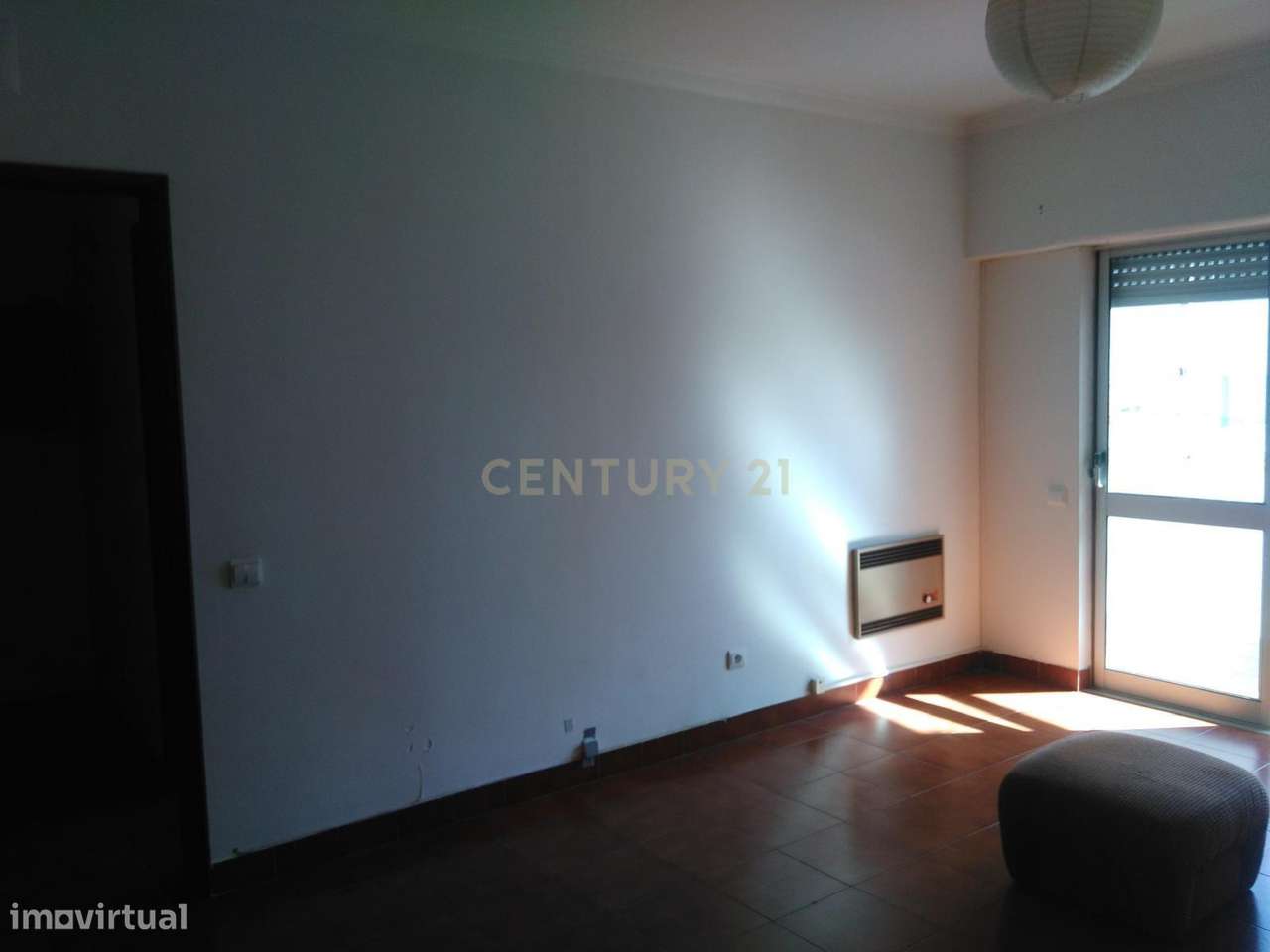 Apartamento 2 Assoalhadas no Centro de Almada em zona privilegiada - Grande imagem: 5/7