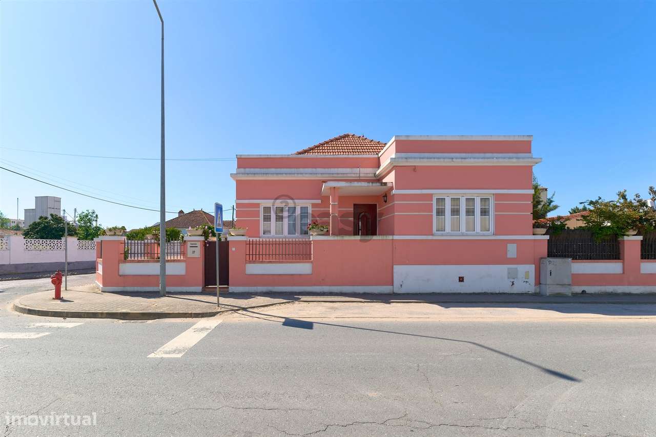Moradia de Charme Totalmente Renovada com Piscina em Ermidas-Sado-30