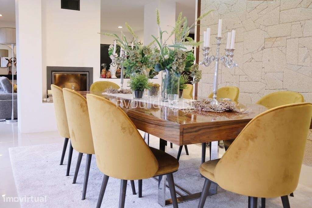 A Sua Casa de Sonho em Carvalhal — Moradia T3-7