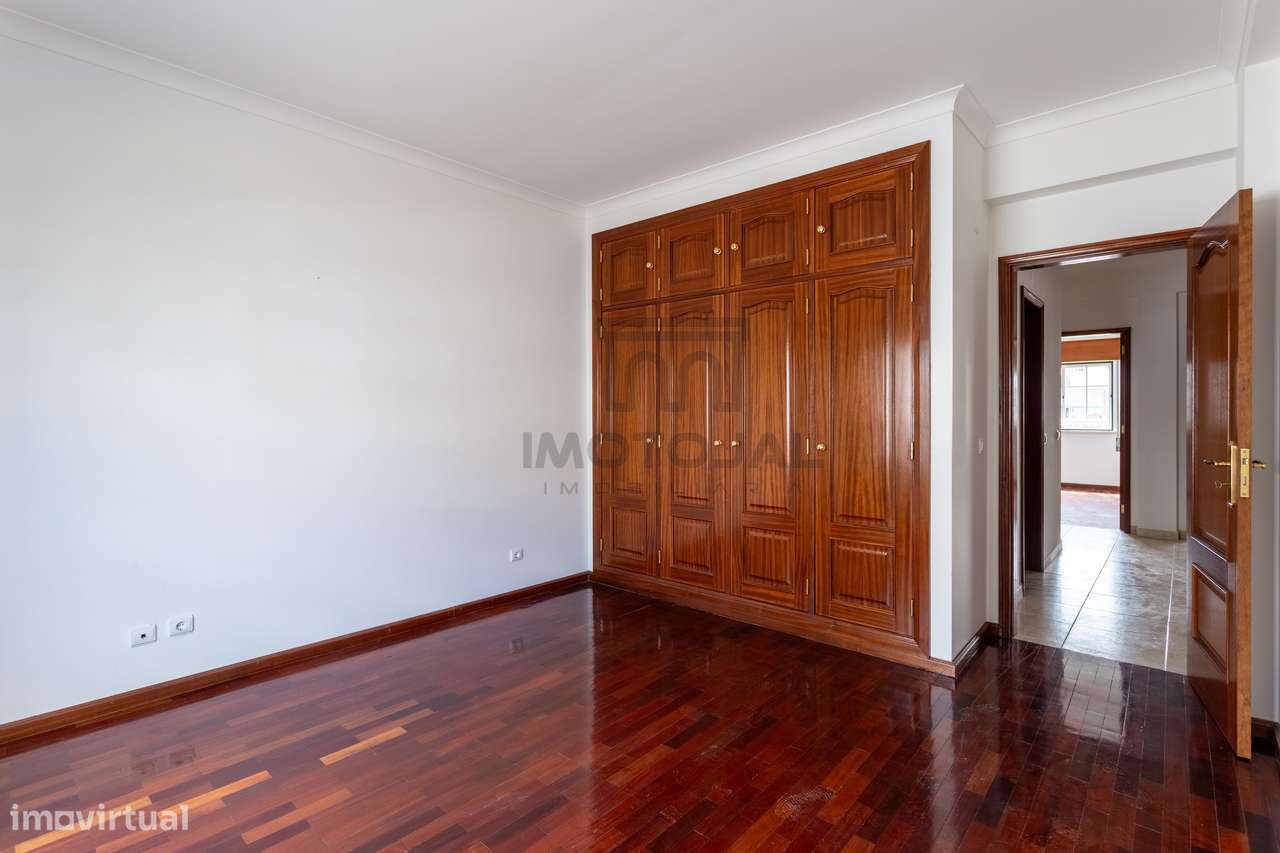 T3 com varanda, 145m², pronto a habitar em Samora Correia-11