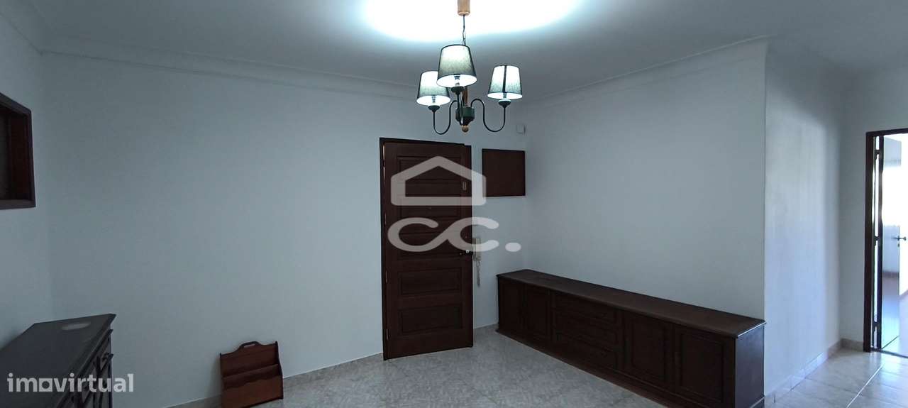 Apartamento T2 em Benavente com cozinha equipada-12