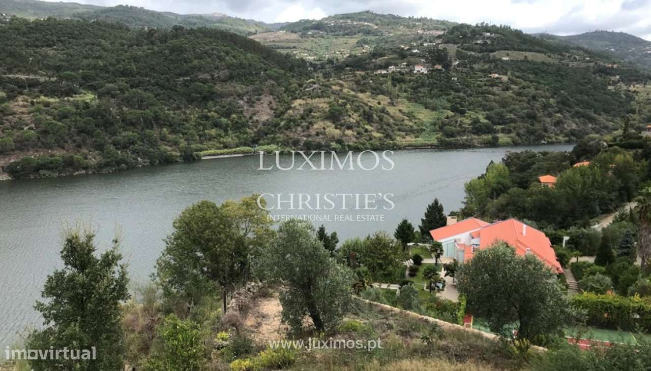 Terreno com vistas de rio e projeto aprovado à venda, em Resende - Grande imagem: 4/5