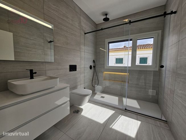 Moradia nova, com piscina, para venda em Azeitão-16