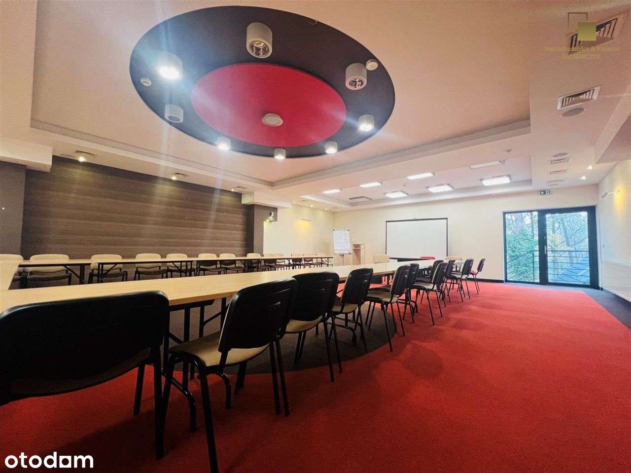 Hotel Zacisze - na sprzedaż z dużym potencjałem !-18