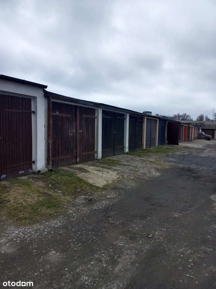 Garaż na sprzedaż w centrum miasta - Pełny obrazek: 3/5