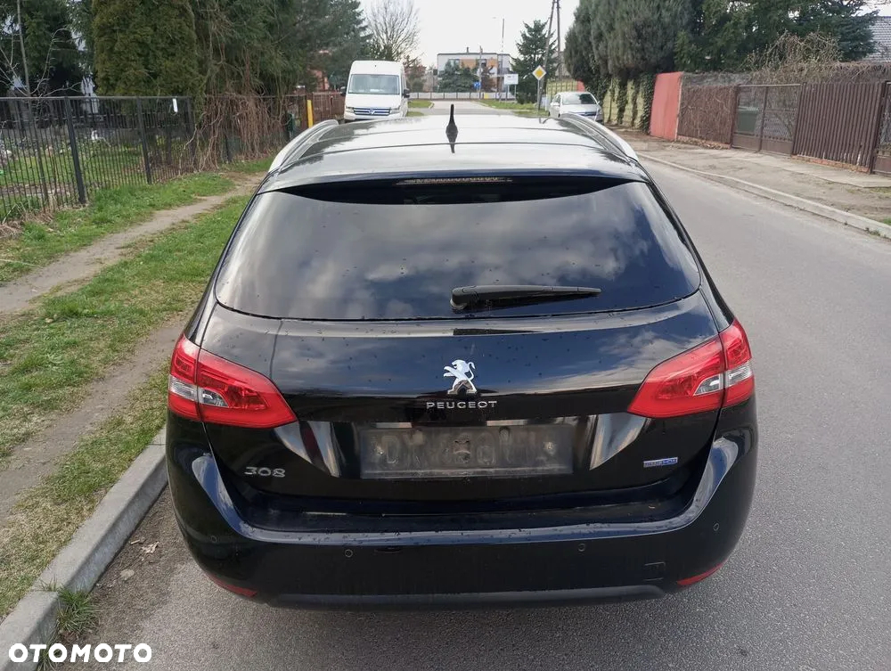 Peugeot 308 1.6 BlueHDi Allure S&S - 4