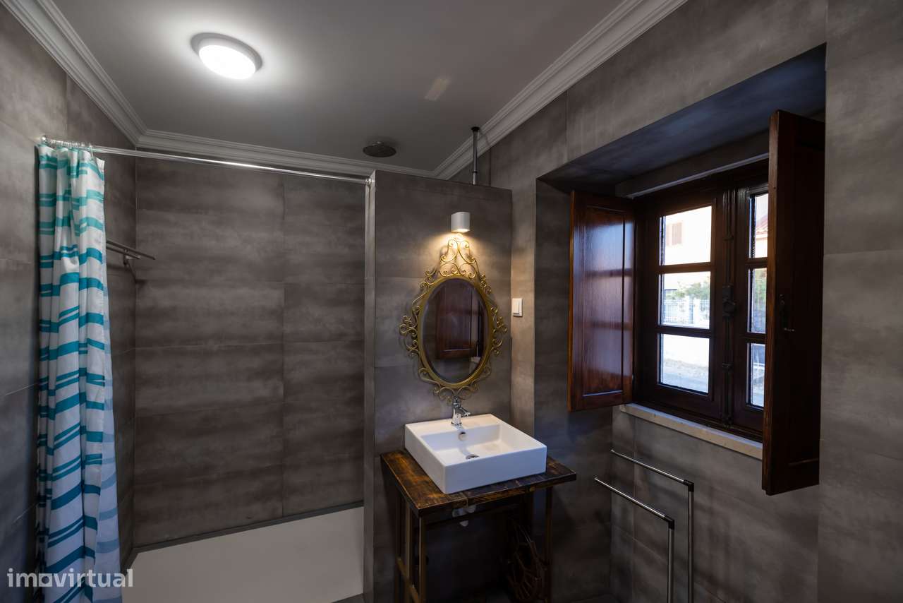 Moradia T-1  Casas do Sopé da Serra, piscina e estacionamento-7