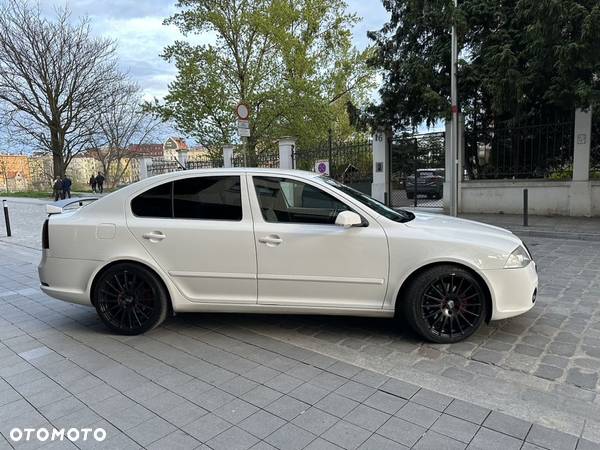 Skoda Octavia 2.0 TFSI RS - 8