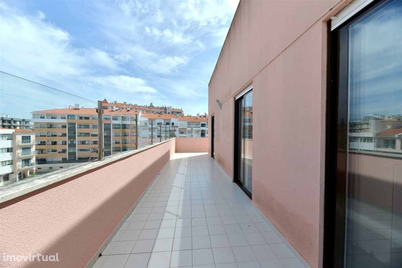 Apartamento T3 na Alameda da Guia em Cascais