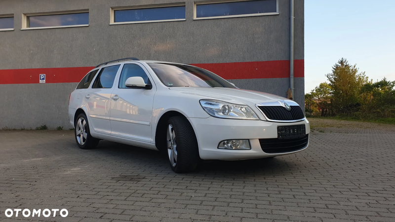 Skoda Octavia Combi 2.0 TDI DPF Ambition - 31