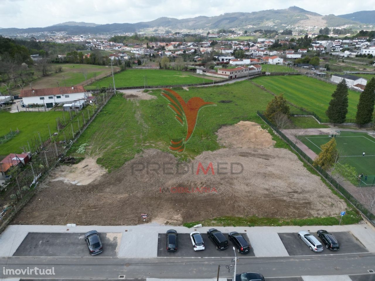 Lote de Terreno 650 m2 (junto escola primaria de Barco)