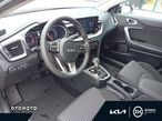 Kia Ceed - 12