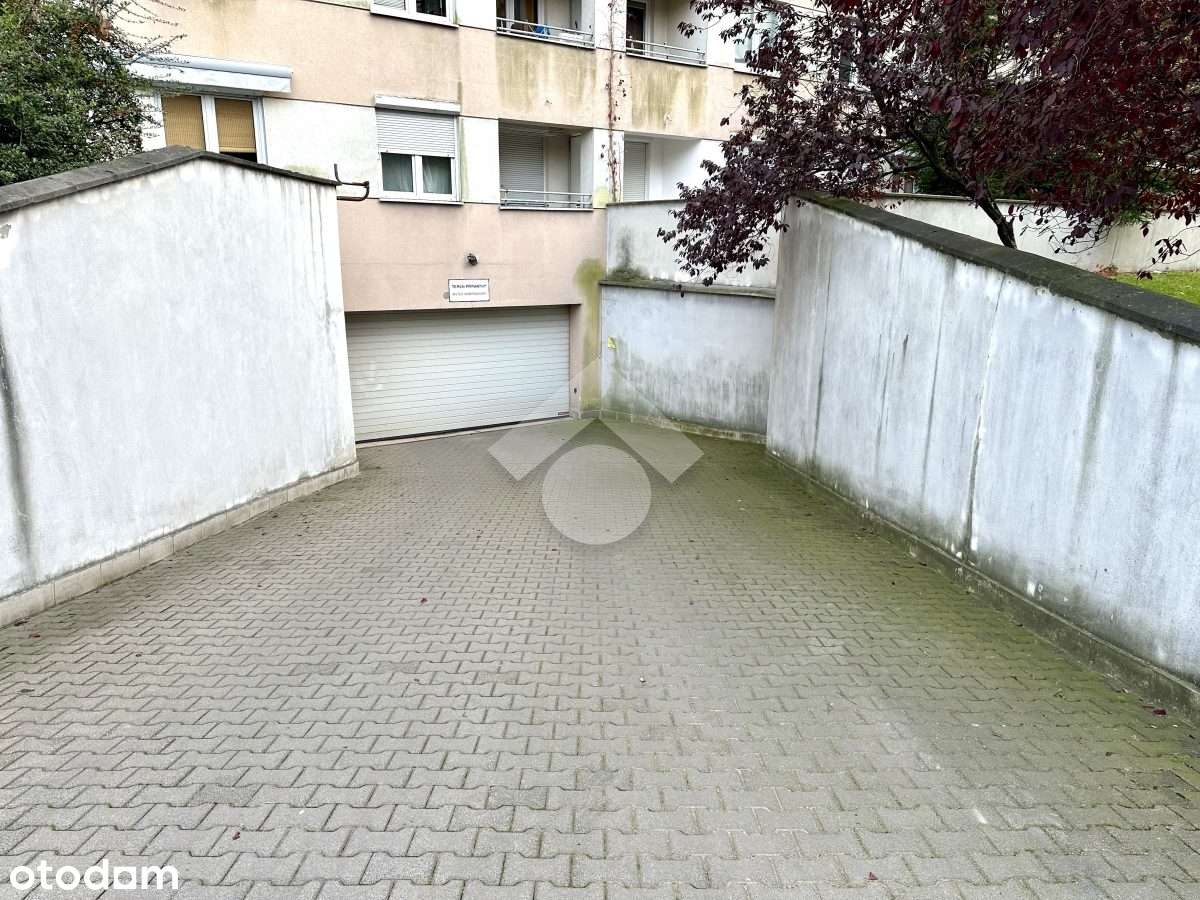 Kraków – Żabiniec – miejsce postojowe + komórka lokatorska - Pełny obrazek: 5/5