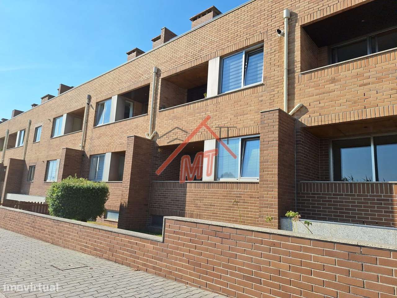 MAGNIFICO T2+1  condominio fechado –  Agudela – Lavra-41