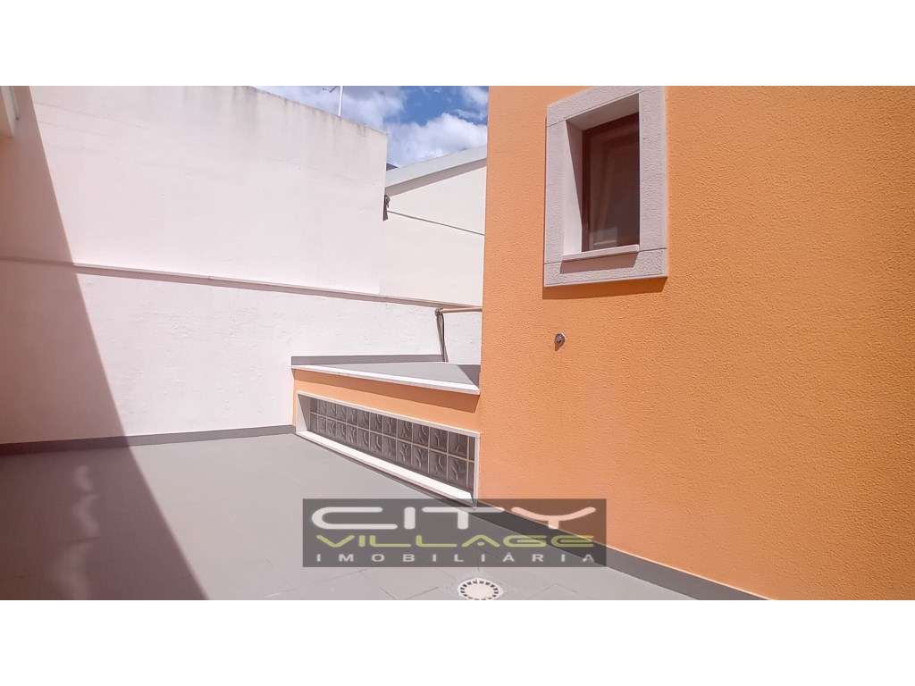 Moradia Zona Montijo-4
