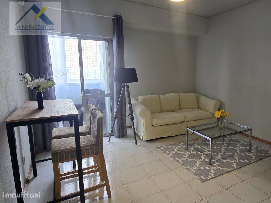 Apartamento T1 com varanda no Bonfim em Setúbal-3