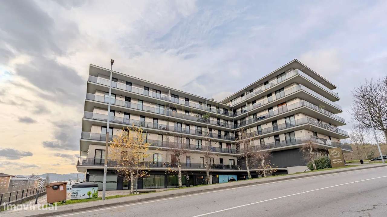 Apartamento T1 Azurém Guimaraes com Varanda Panorâmica-28