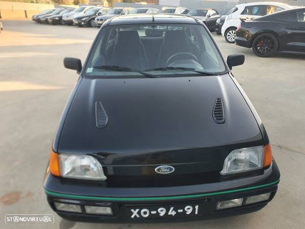 Ford Fiesta 1.6 Turbo - 11