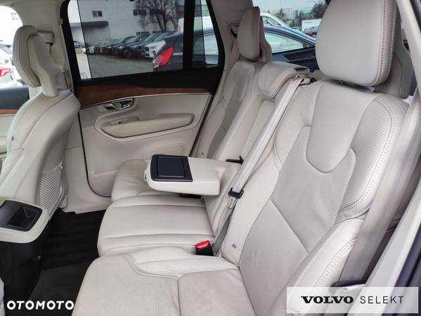 Volvo XC 90 - 24