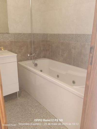 Moradia T4, localizada na zona da Cotovia, em Sesimbra-7