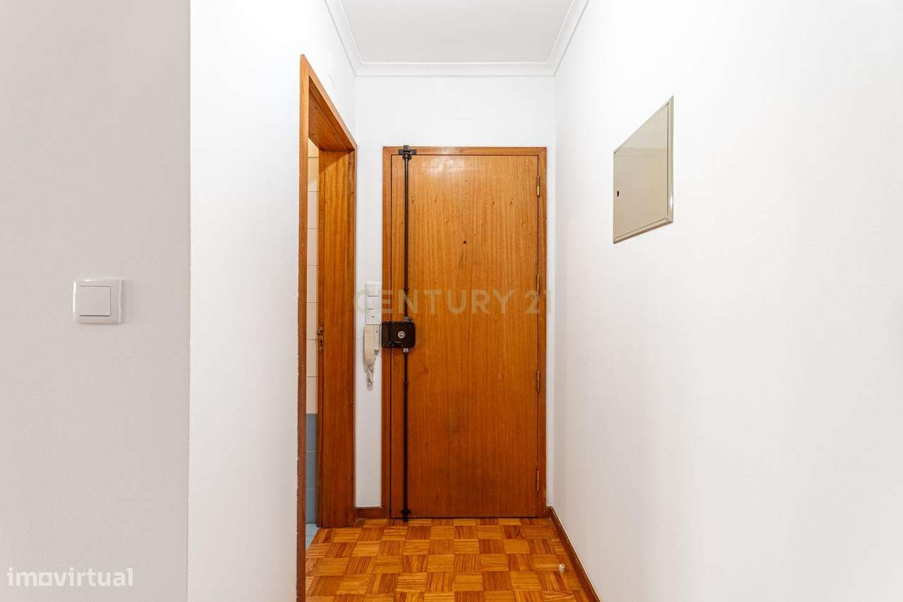 Apartamento T0 no Monte da Caparica - Oportunidade Única-8