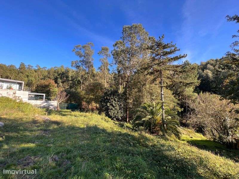 Terreno urbano para construção no centro de Atães, Guimarães - 2000m2 - Grande imagem: 5/11