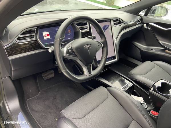 Tesla Model S 75D - 12