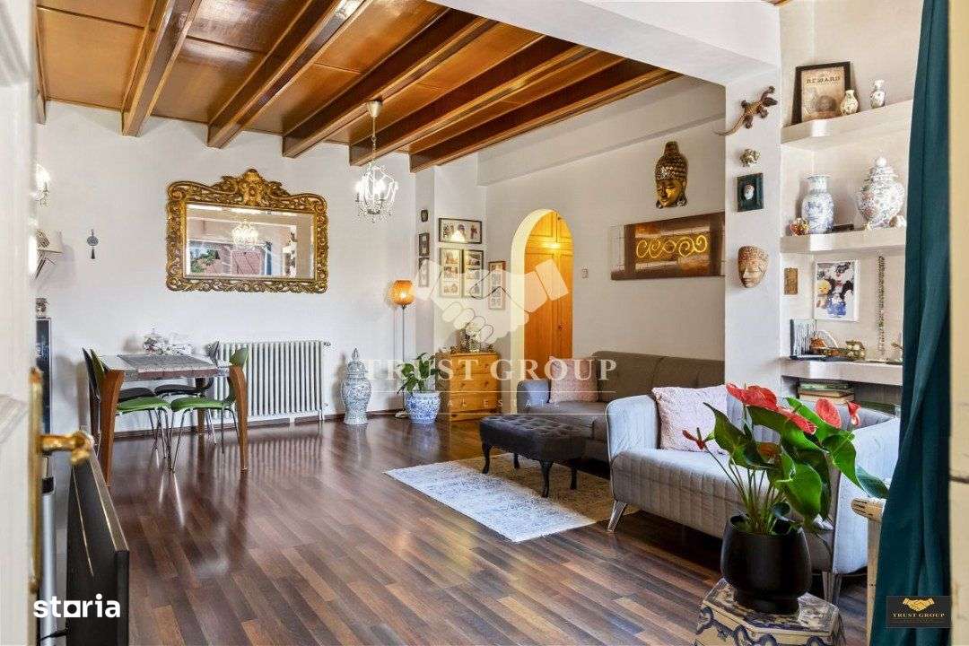 Casa impresionanta Victoriei 12 camere | Curte individuala | 4 locuri-1