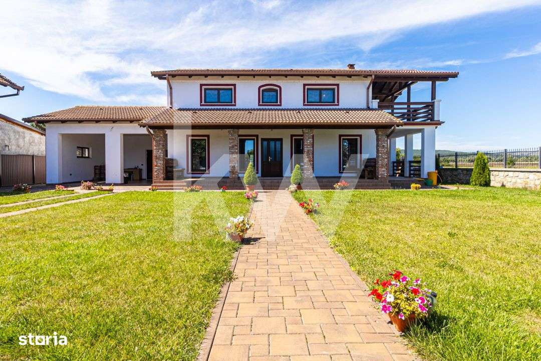 Casa deosebita in Fagaras, aproape de munti - Imagine principală: 2/16