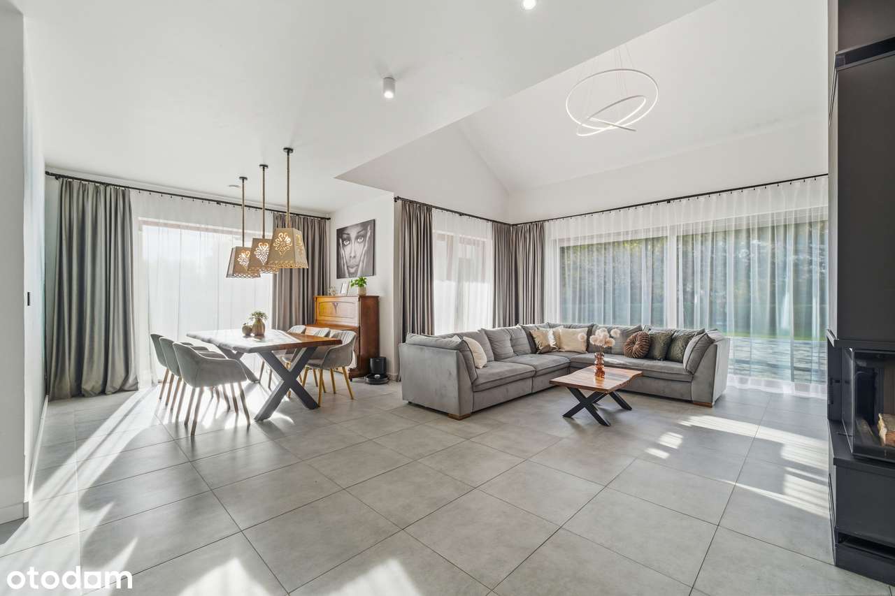 Nowoczesny dom na sprzedaż w Bieruniu + piwnica użytkowa ( 122 m.kw)-1