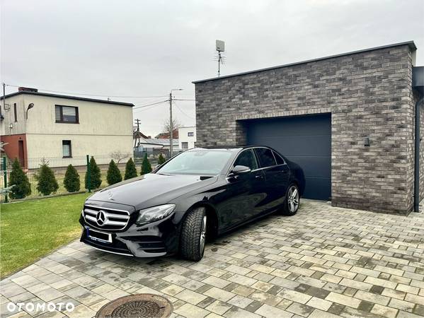 Mercedes-Benz Klasa E 220 d T 9G-TRONIC AMG Line - 4