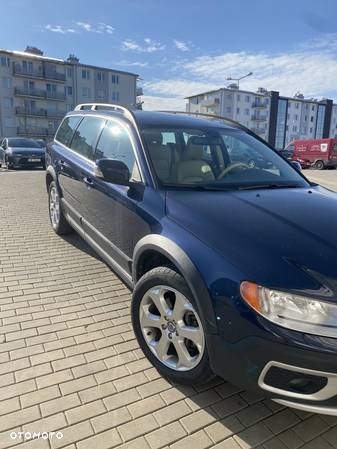 Volvo XC 70 T6 AWD Momentum - 4