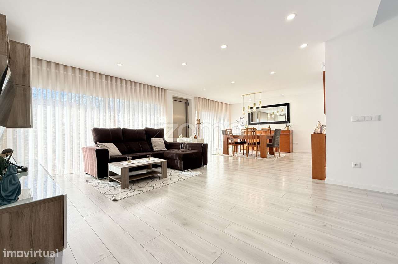 Moradia Geminada T4 Louro - Grande imagem: 2/34