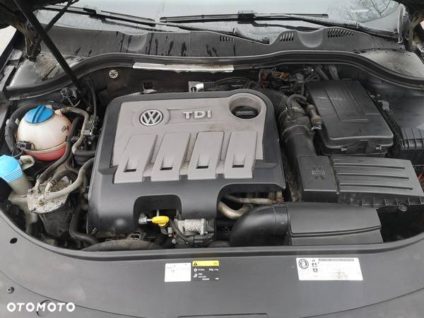 Volkswagen Passat Variant 2.0 Blue TDI SCR Business Edition - 16