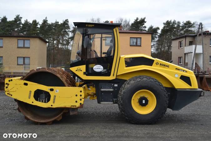 Bomag BW213D-5 - 9