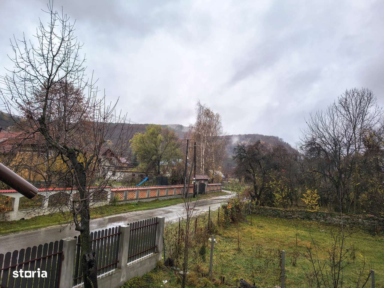 Casa de vânzare în Malu cu Flori- liniște, natura și aer curat!-13