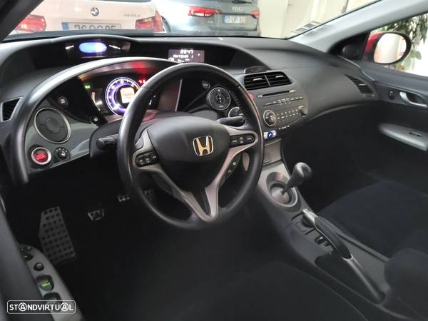 Honda Civic 2.2 i-CTDi Executive - 12