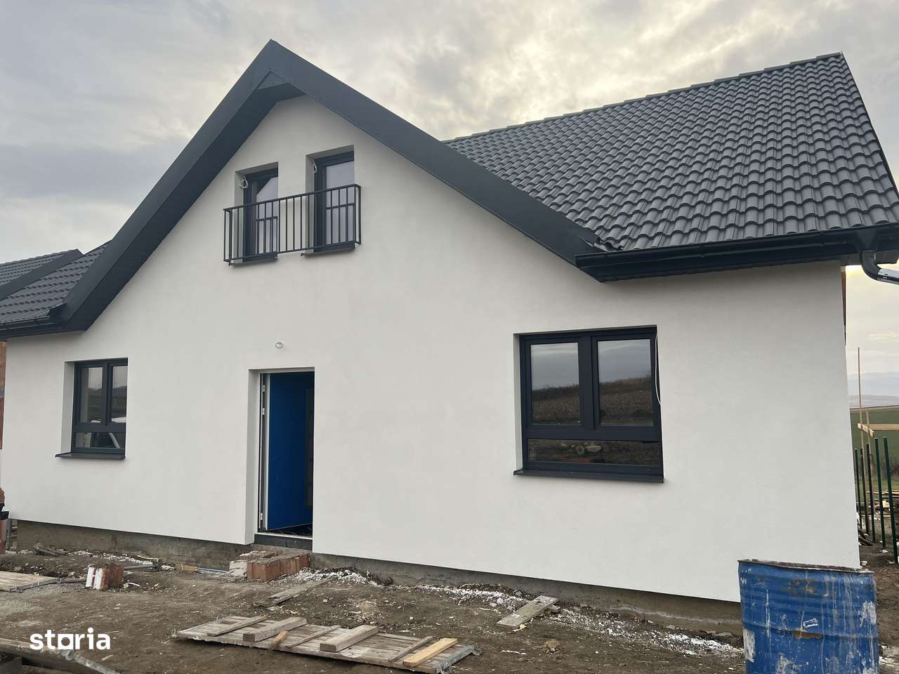 Casa individuala cu pivnita mare -NOUA - Sura Mare cu priveliste-0