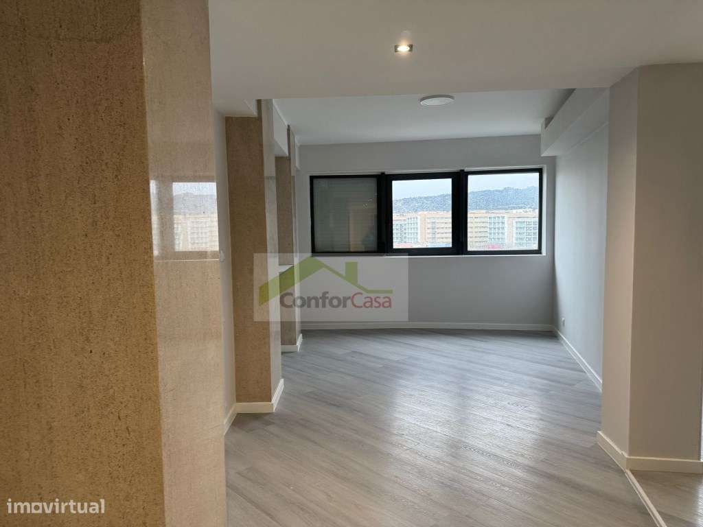 Apartamento T4 no 10º Andar em Braga - Vista Fantástica e Totalment...-20