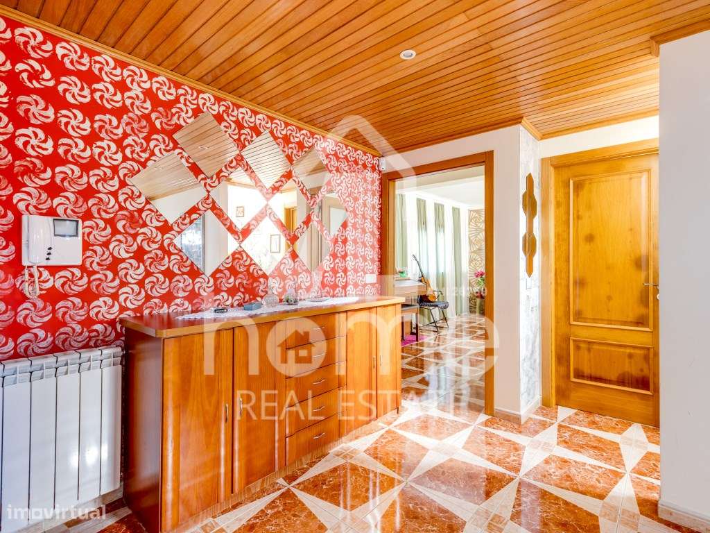 Moradia T4 com 3 WC, Garagem e 1000 m² de Terreno - AZOIA | LEIRIA-26