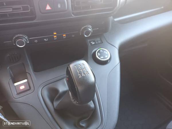 Citroën Berlingo 1.5 BlueHDI 3 Lugares GPS - 17