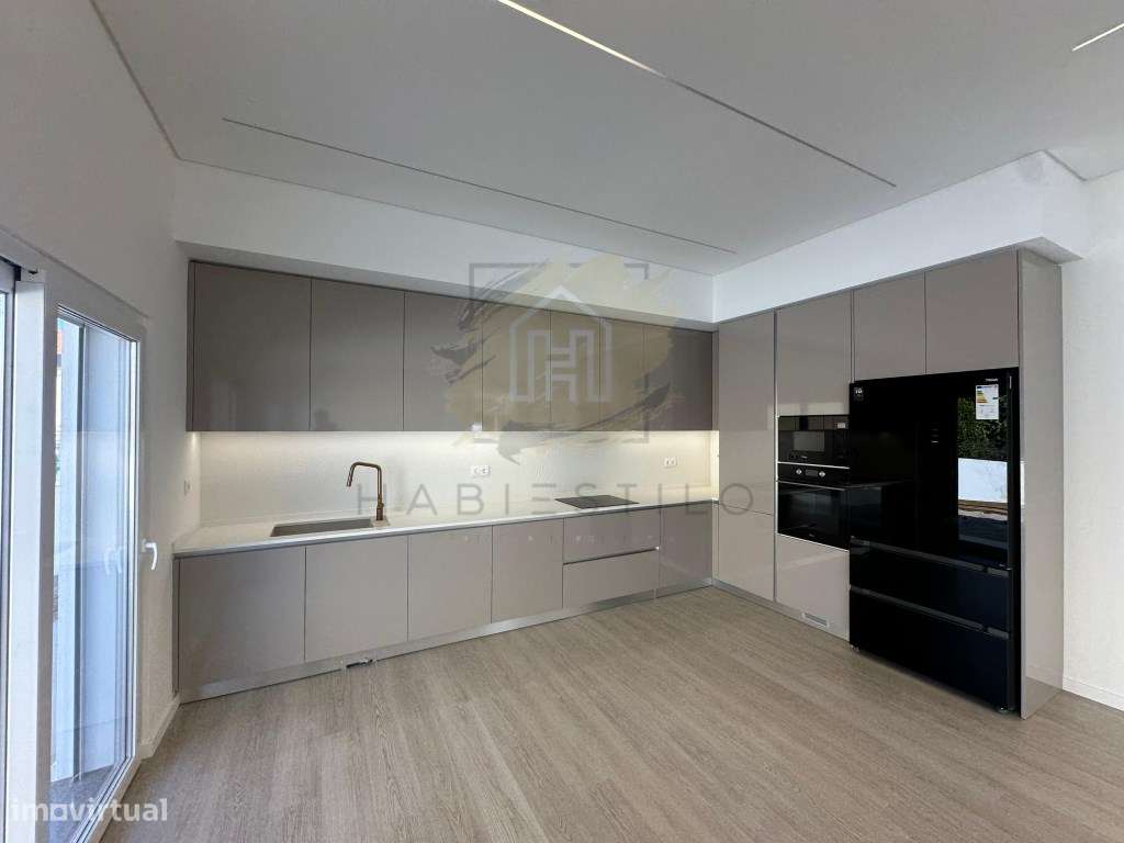 Luxuosa Moradia em Azeitão- Conforto e Elegância-6